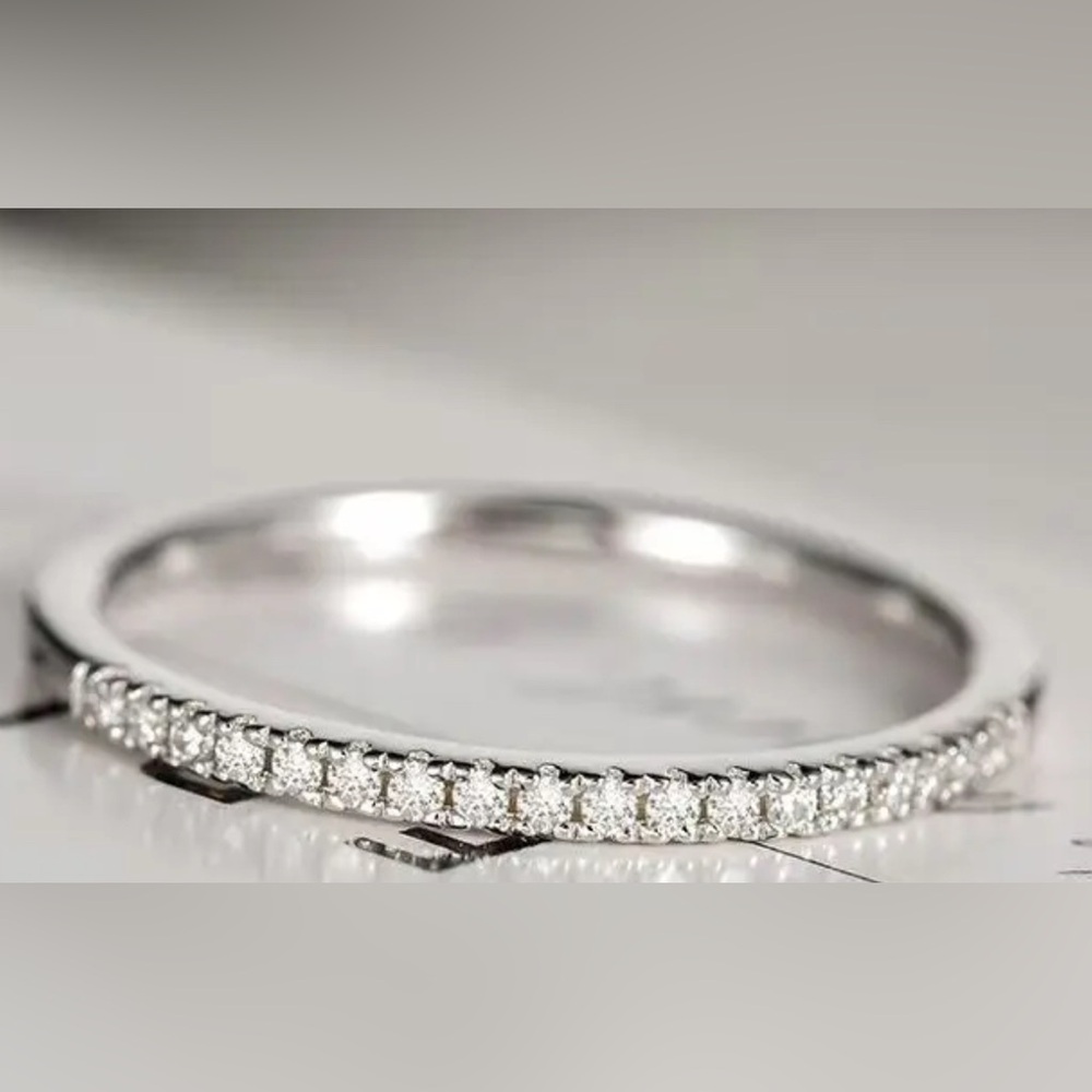 Elegant Sterling Silver Moissanite Diamond Band